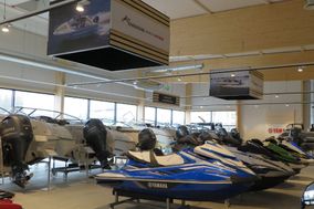 Motorboats in Yamaha store